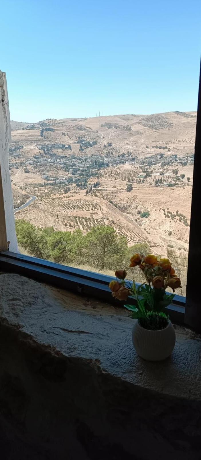 Mountain View House Appartement Karak Buitenkant foto