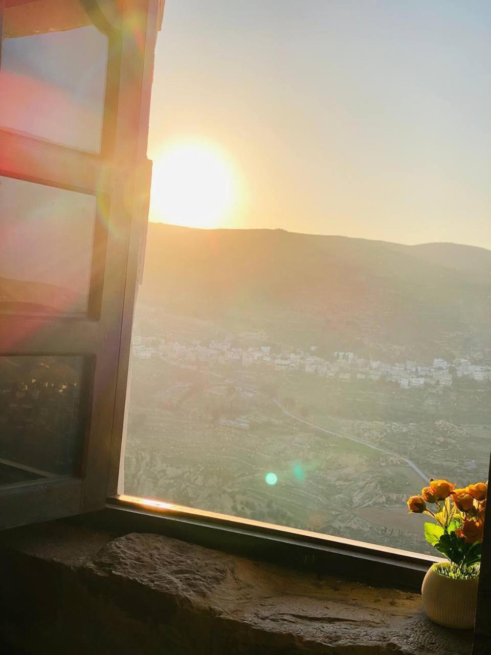 Mountain View House Appartement Karak Buitenkant foto